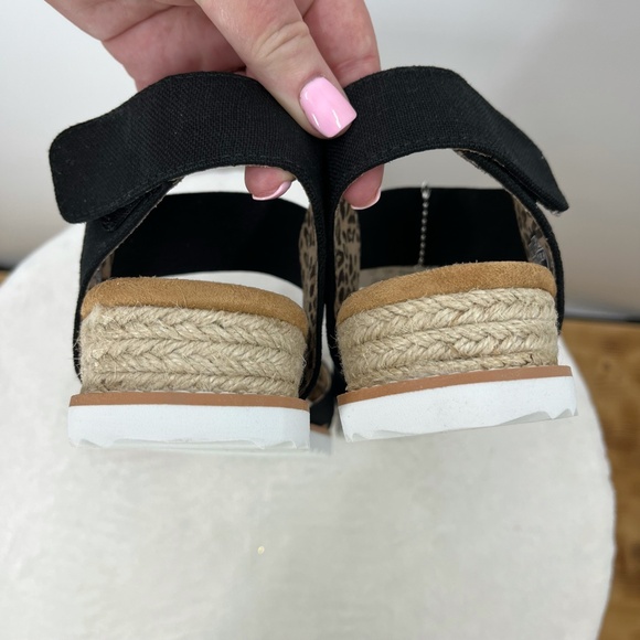 Bob's X Skechers Desert Kiss - Secret Picnic Strappy Sandal Sz 10 in Black - Picture 6 of 11